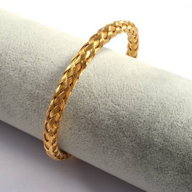 Zarina Bracelets Weaved In Rosegold Gold And Silver Finish